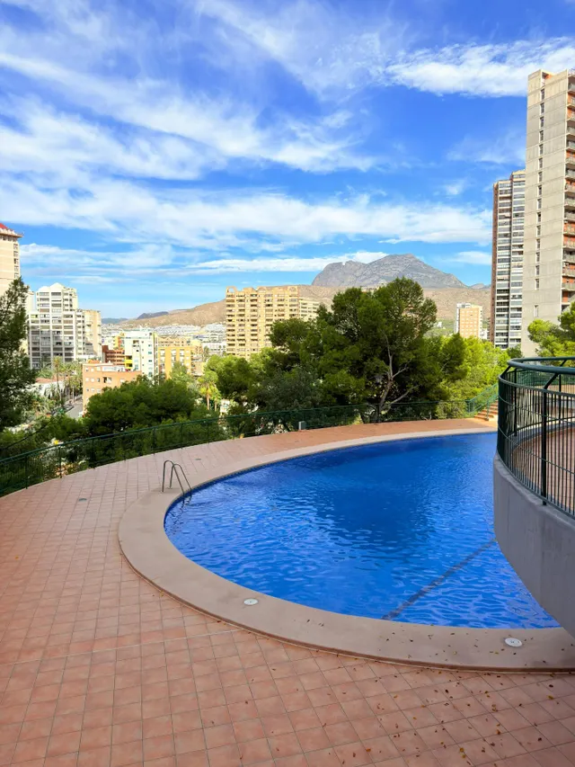 Acogedor Piso en la Cala de Finestrat con Piscina y Cercanía al Mar — 7