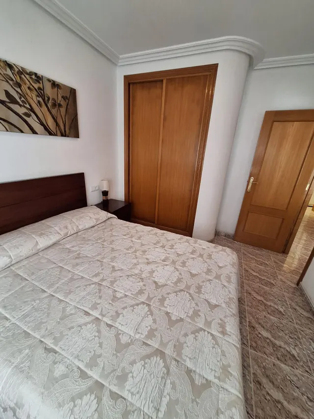 Acogedor Apartamento en Torrevieja, Ideal para Vivir — 29