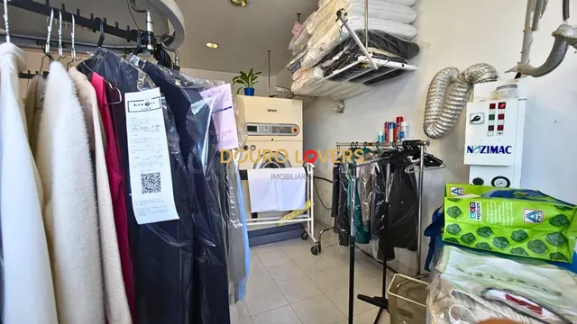 Local comercial 52m² en alquiler - Santa Marinha e São Pedro - foto 3