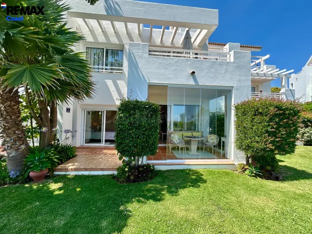 Apartamento en Alcazaba Lagoon con acceso a la Mayor Laguna 