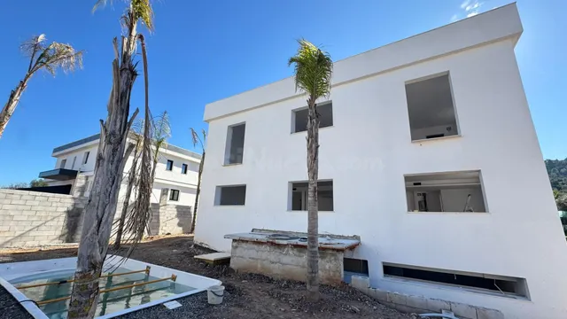 Chalet pareado moderno con piscina privada y semisótano en Alhaurín de la Torre — 6