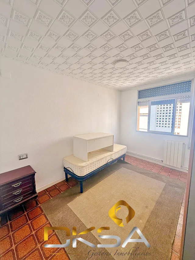 111 m2, 4 habitaciones y terraza comunitaria en un edificio familiar de Vila-real — 11