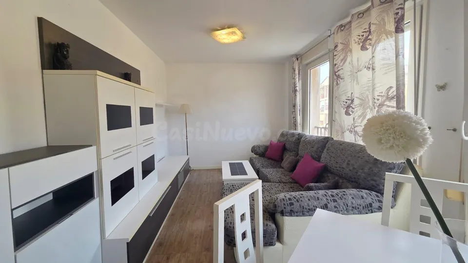 2 habitaciones y garaje cerrado, para entrar a vivir