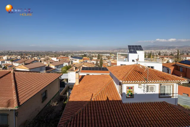 MARAVILLOSA CASA  A POCOS MINUTOS DEL CENTRO DE LA ZUBIA — 45