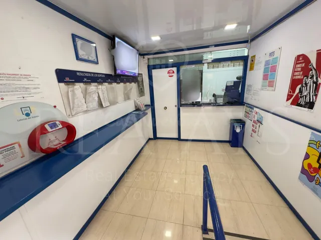 Local en Cornellà de Llobregat – actualmente en rentabilidad — 4