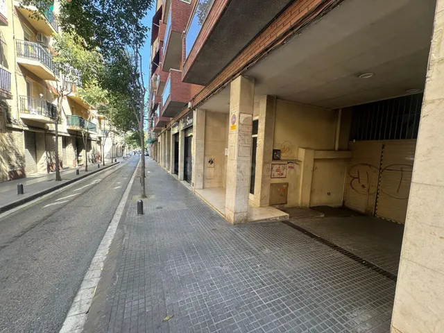 Parking en venta en calle Escultor Modest Gene, Reus. - foto 2