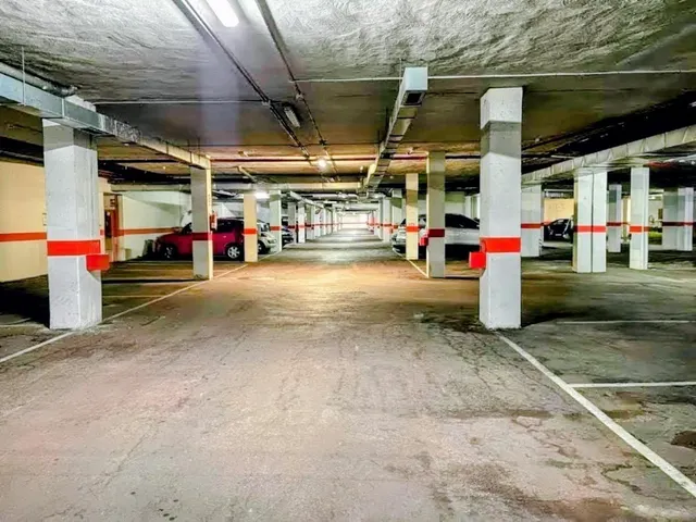 PARKING EN PONFERRADA — 7