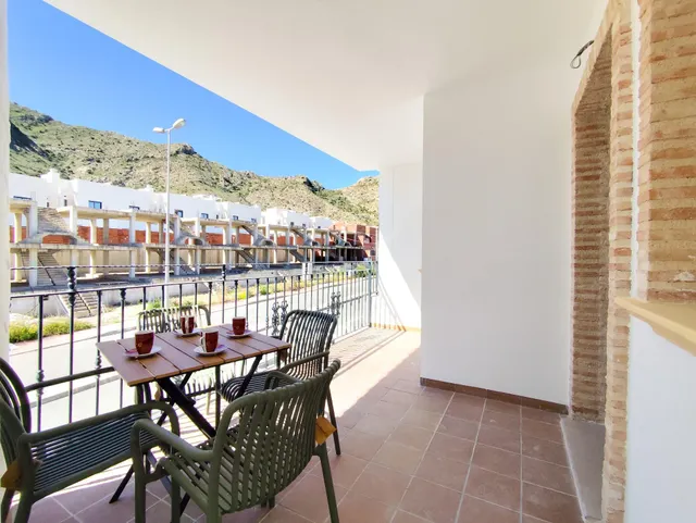 Moderno Bungalow en Cox con Vistas a la Montaña — 12