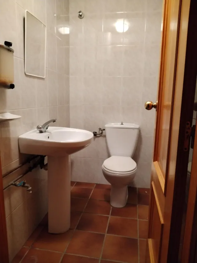 FANTASTICO LOCAL EN UNA DE LAS MEJORES ZONAS DE MOTRIL — 10