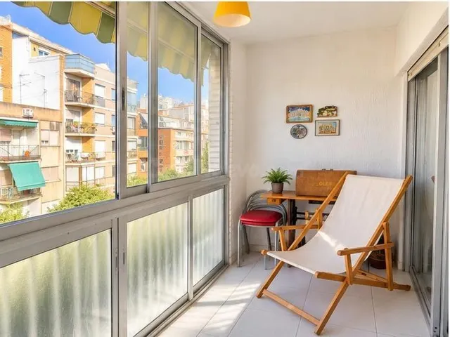 Amplia vivienda con ascensor en avenida de alcoy Alicante — 2