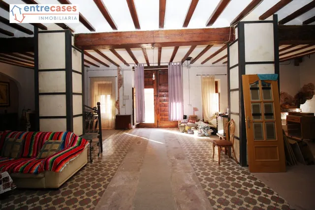 CASA DE PUEBLO EN FAURA ESPACIOSA MUCHAS POSIBILIDADES PRECI - foto 4