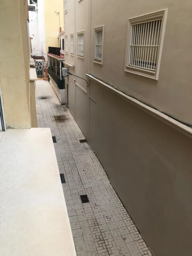 Piso en primera linea de playa en Torremolinos — 24