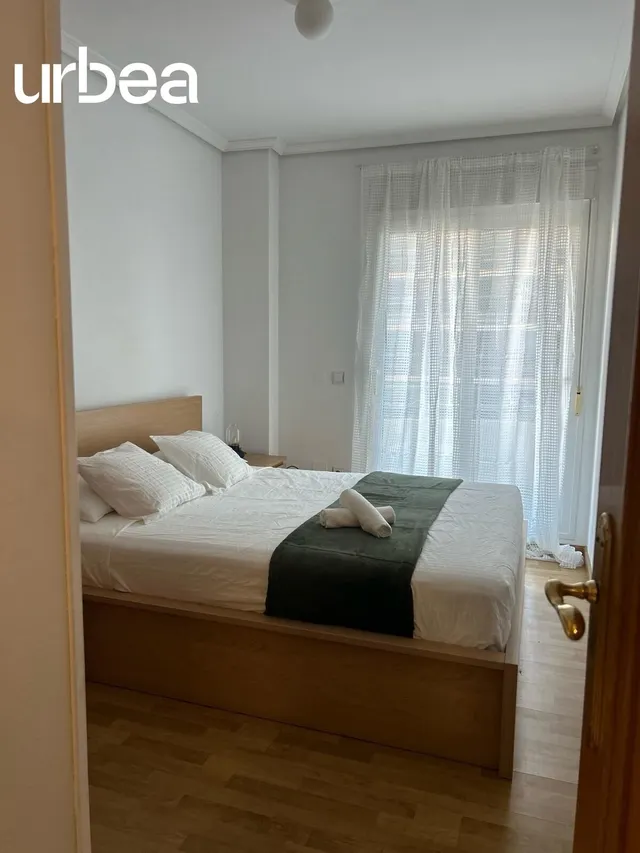 Excelante vivienda en Benalmadena de 3 dormitorios, dos baños , garaje y piscina — 8