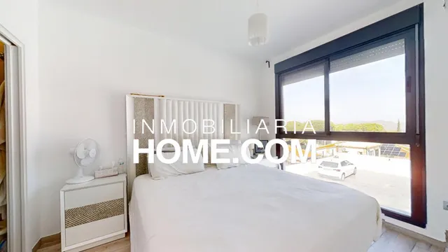 Chalet independiente de diseño moderno con 5 dormitorios, piscina, gran parcela y vistas despejadas en Pinos de Alhaurín — 42