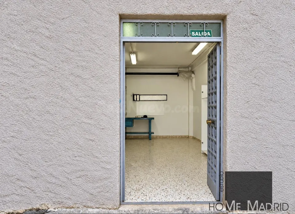 ESTUDIO HOME MADRID OFRECE local comercial de 36 m2, a pie de calle en el barrio de Ciudad Lineal.