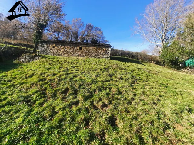 Finca con 3 Cabañas Pasiegas en San Pedro del Romeral - foto 2