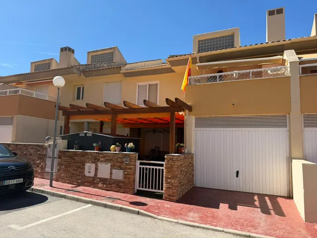PRECIOSO CHALET EN ALTORREAL-EL CHORRICO — 48