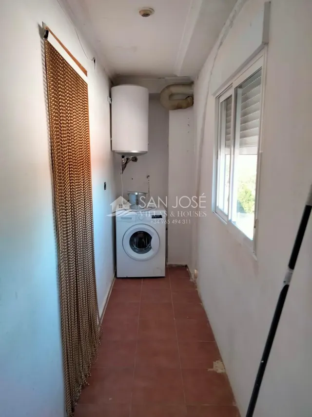 SE VENDE CHALET EN ELCHE — 24