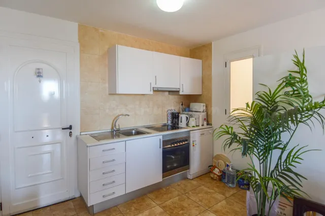 Nuevo apartamento de 2 dormitorios con vistas al mar en Loma - foto 4