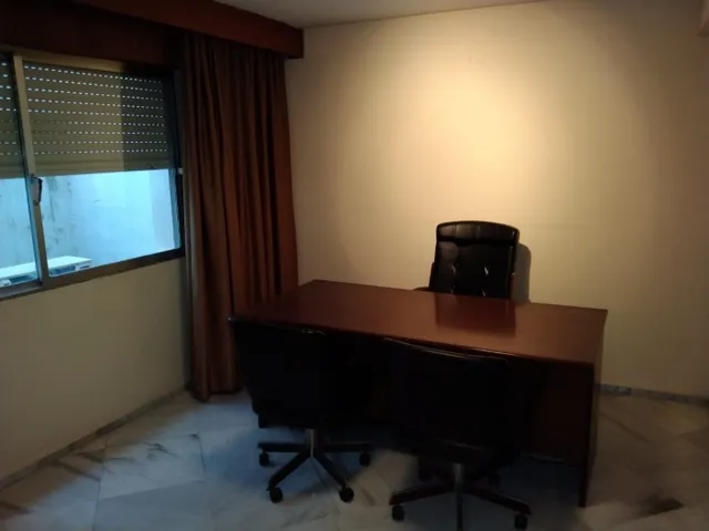 OFICINA EQUIPADA EN PLENO CENTRO — 6