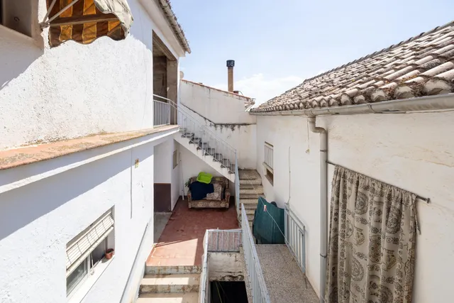 Barrio de Monachil--Casa con 3 viviendas independientes ! — 28