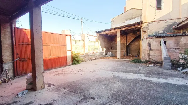 Local comercial 688m² en venta - Burjassot - foto 3