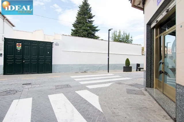 A5895V5. Puede ser el mejor LOCAL de MARACENA. www.idealhouse.es — 23