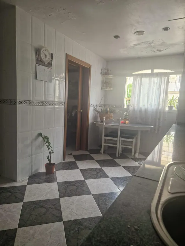 MAGNIFICO ADOSADO EN EL ALTILLO!! — 10
