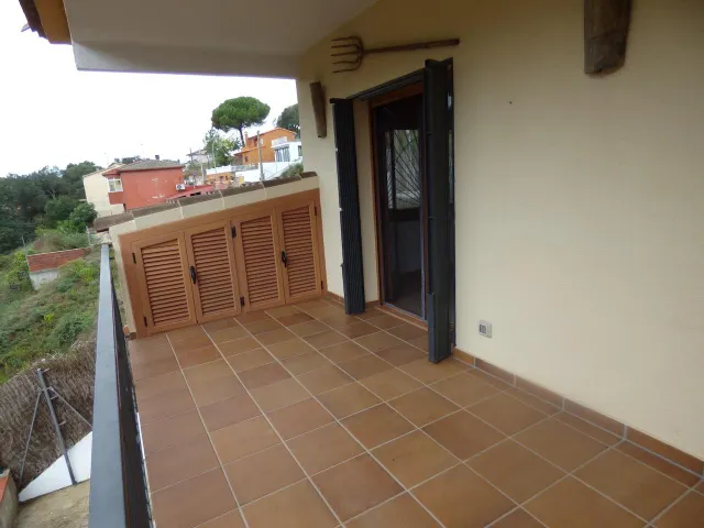 Encantadora Casa a Cuatro Vientos en Tordera - ¡Tu Refugio Ideal! — 43