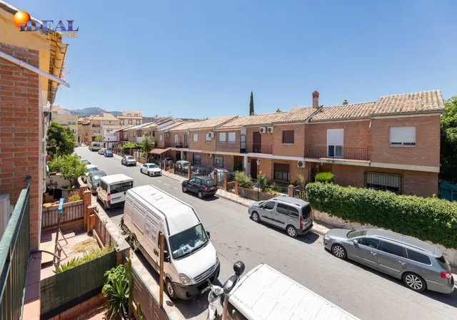 UNIFAMILIAR EN LA ZUBIA — 22