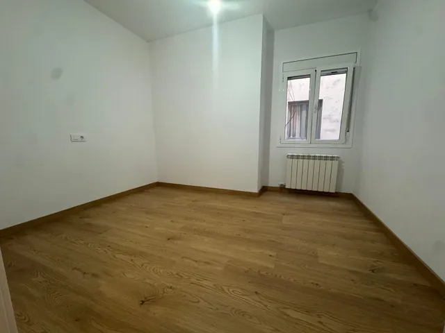 PISO REFORMADO DE 4 habitaciones EN MANRESA — 6