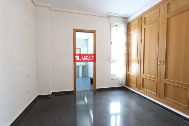 PISO CON GARAJE Y TRASTERO - foto 3