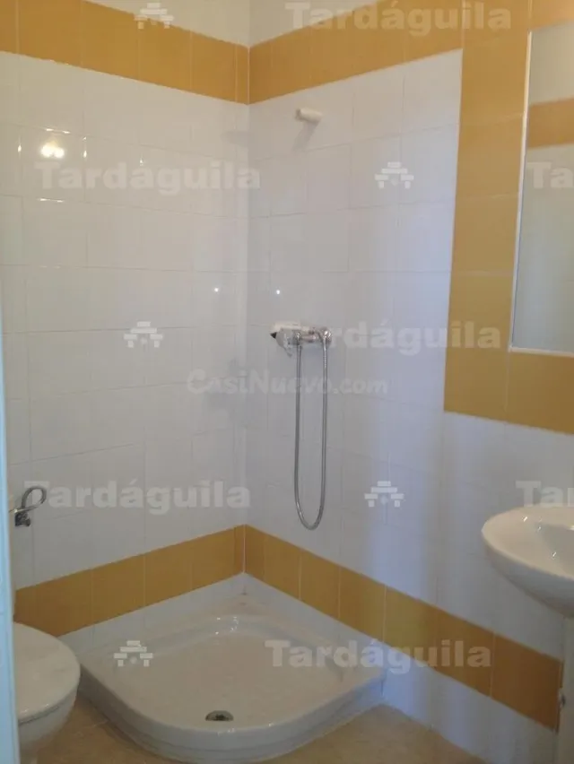 OFICINA DE 100 M2 EN EL POLIGONO LOS VILLARES — 3