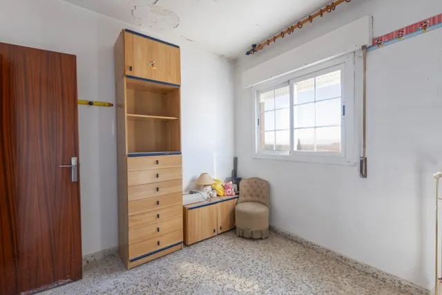 Edificio con gran potencial de inversión en La Zubia — 48