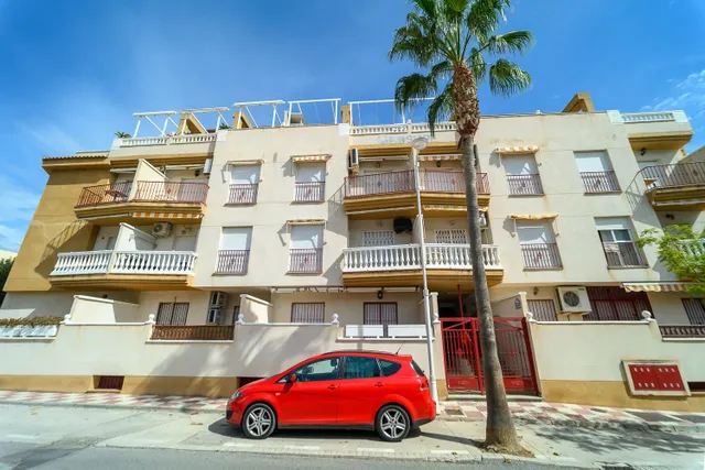 Estupendo piso en venta ubicado en Castell de Ferro — 25