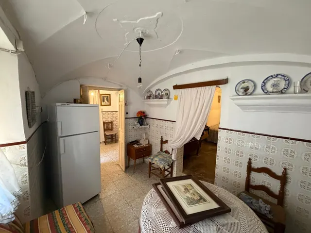 Casa con patio en Albalá — 11