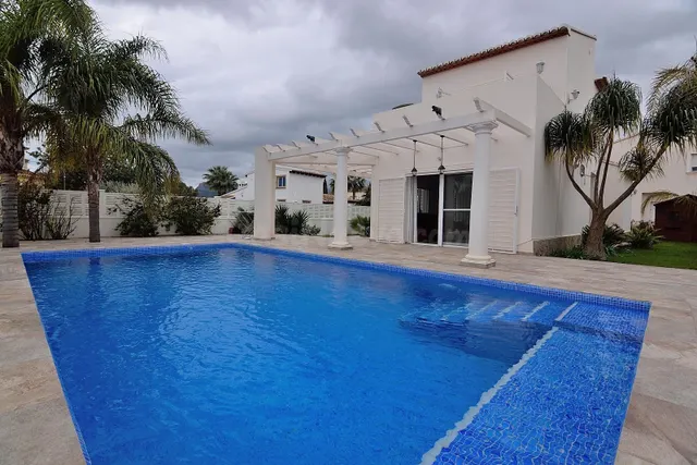 Chalet moderna en alquiler en Calpe cerca de la playa