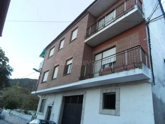 MAGNIFICA CASA EN CORULLÓN, IDEAL PARA TURISMO RURAL