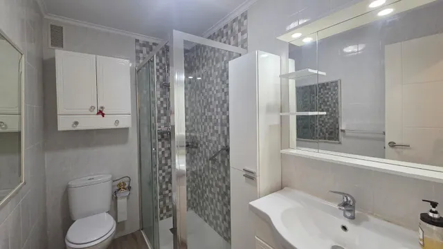 2 habitaciones y garaje cerrado, para entrar a vivir — 23
