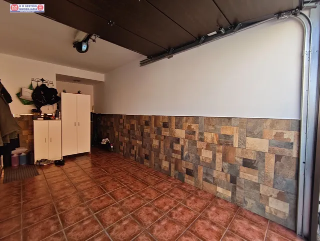 Adosado reformado con buhardilla, garaje y patio — 14