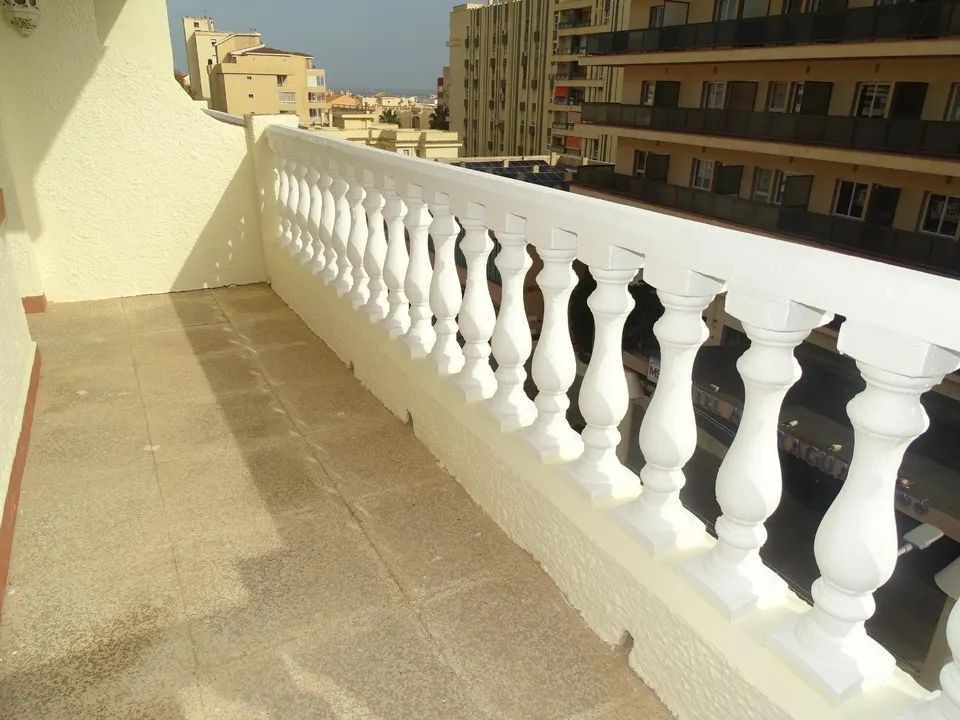 Estudio en esquina a 200 m del mar en La Carihuela, Torremolinos