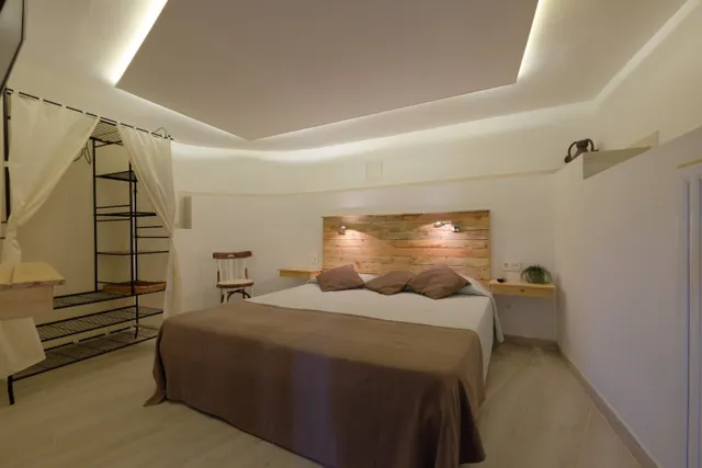 VILLA DE LUJO COMPUESTA POR 3 APARTAMENTOS INDIVIDUALES, TODO DE PRIMERA CALIDAD CON VISTAS AL MAR — 40