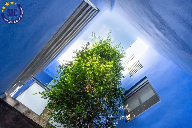 Exclusiva casa en calle Alacuás: espacio, diseño y máximo confort — 4