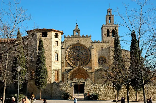 Oportunidad única en Sant Cugat del Vallès – Solar para equi - foto 2