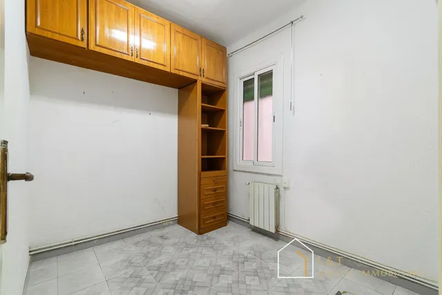 Piso en venta en plaza virrei amat – 4 habitaciones y 77 m2 útiles — 15