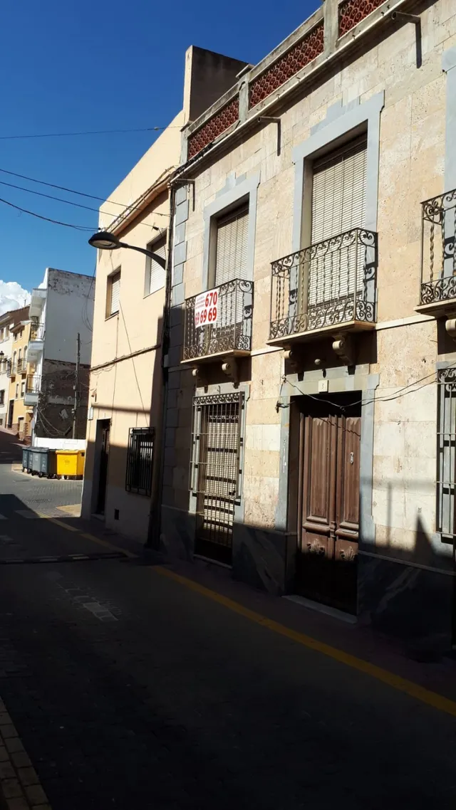 VENTA DE CASA PARA REFORMAR EN OLULA DEL RÍO, ALMERÍA. — 3