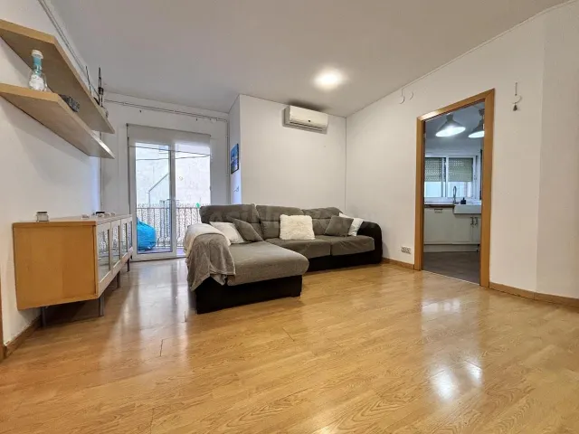 CASA EN VENTA EN LLANÇA CON LICENCIA TURÍSTICA - foto 5