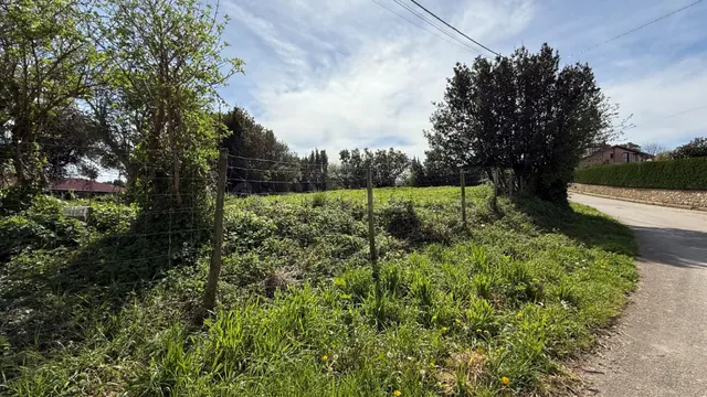 ¡Oportunidad Única! Finca Urbana de 1.855 m2 junto a San Vic