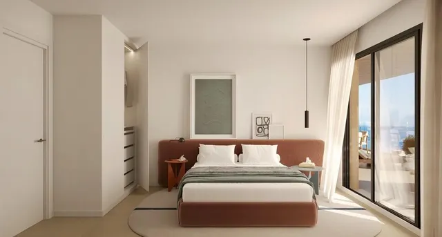 LA EXCLUSIVIDAD EN SU MÁXIMA EXPRESIÓN, A ESCASOS METROS DE LA PLAYA DE CARVAJAL, CON VISTAS AL MAR. — 23