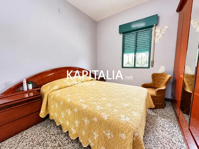 Casita a la venta en Ontinyent , partida La Solana . — 8